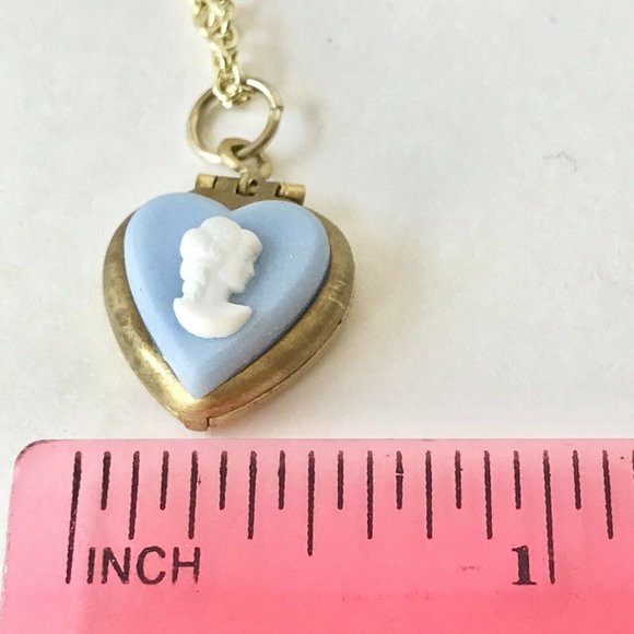 Vintage Gold Blue Cameo Heart Locket Necklace Dainty Small 18" Plated - Picture 10 of 11